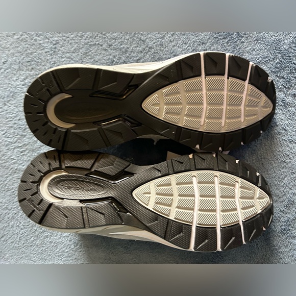 New Balance “Made” grey running/course shoes - Worn Once - Reposhing - see pics - Picture 5 of 16